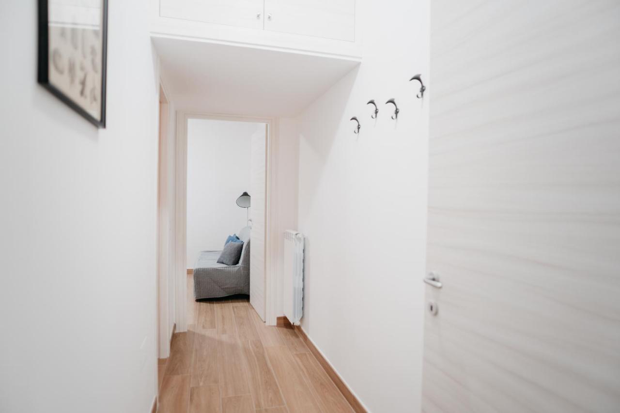 Апартаменты Brombeis Fantastica By Casa Napoletana - Town Center Неаполь Экстерьер фото